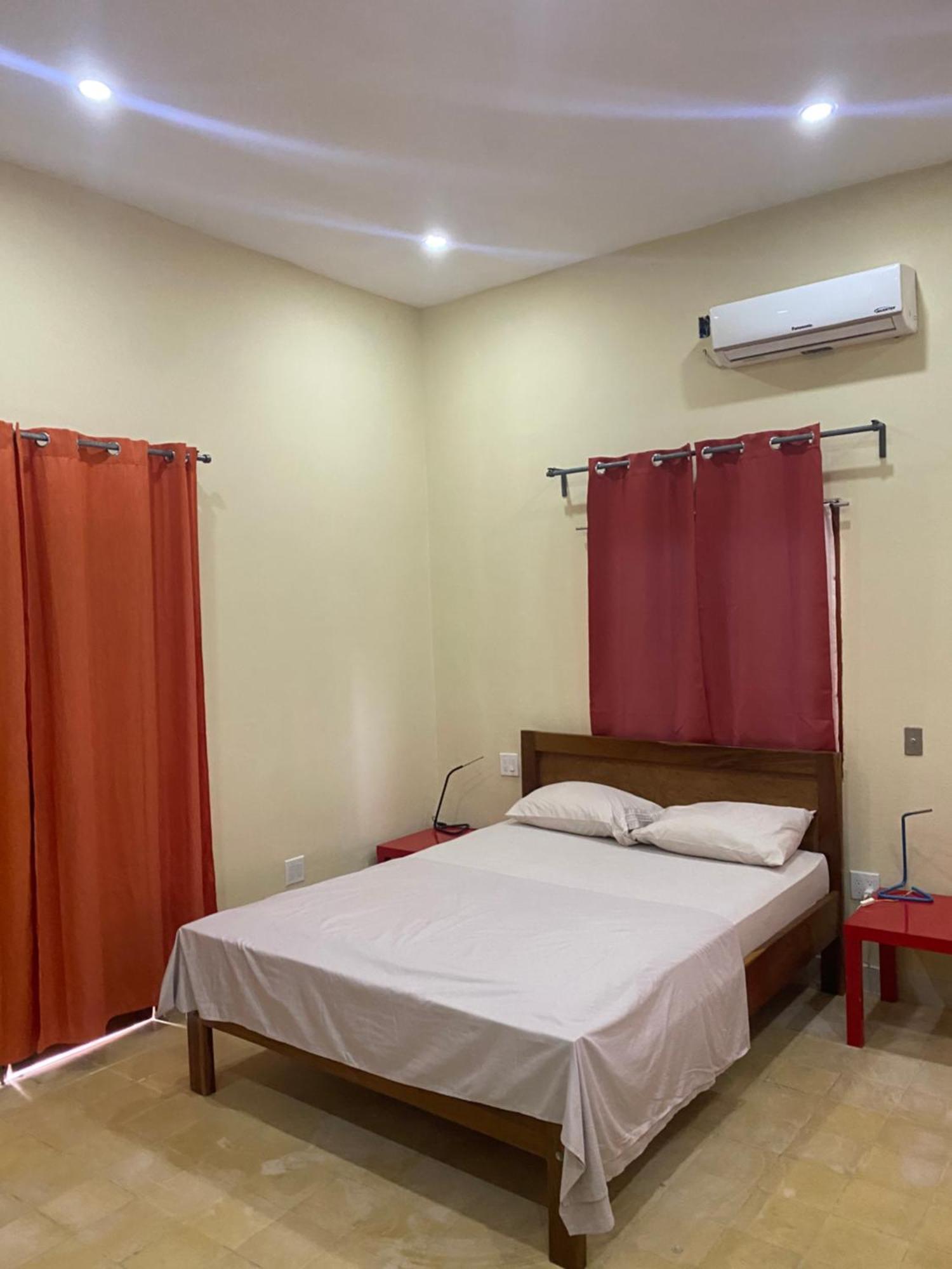 Apartamentos Casa Amarilla 格拉纳达 外观 照片