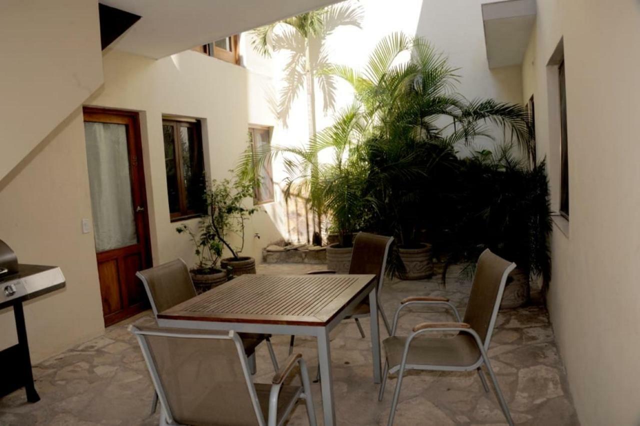 Apartamentos Casa Amarilla 格拉纳达 外观 照片