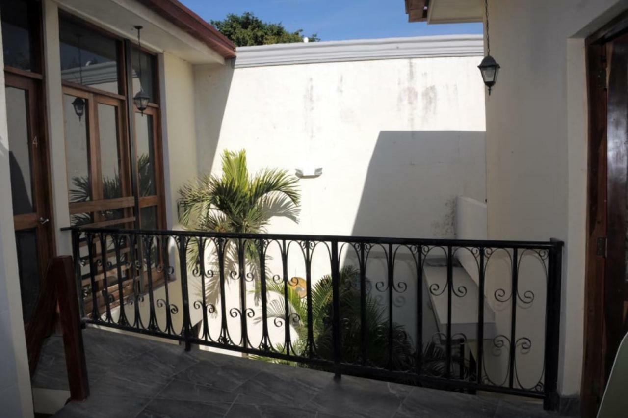 Apartamentos Casa Amarilla 格拉纳达 外观 照片