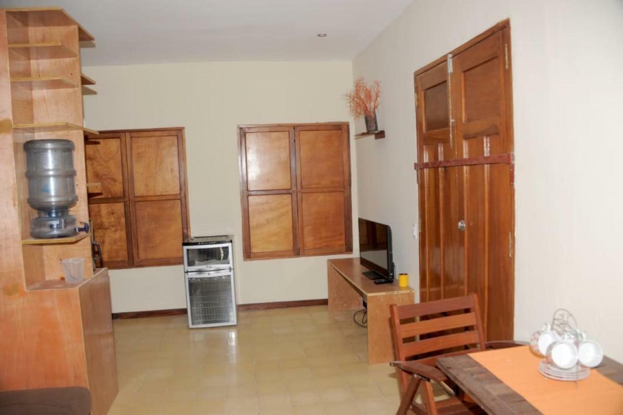 Apartamentos Casa Amarilla 格拉纳达 外观 照片