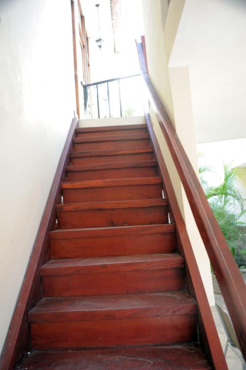 Apartamentos Casa Amarilla 格拉纳达 外观 照片