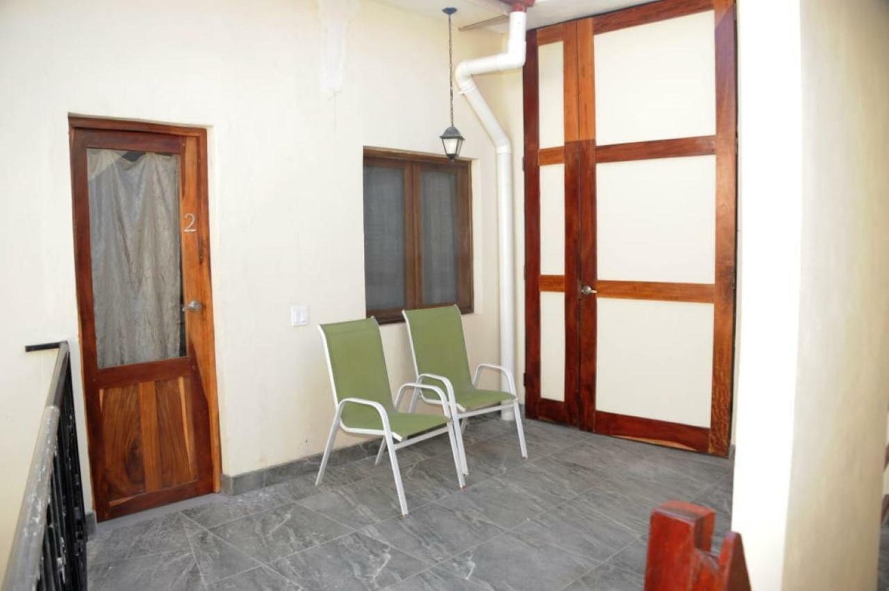 Apartamentos Casa Amarilla 格拉纳达 外观 照片